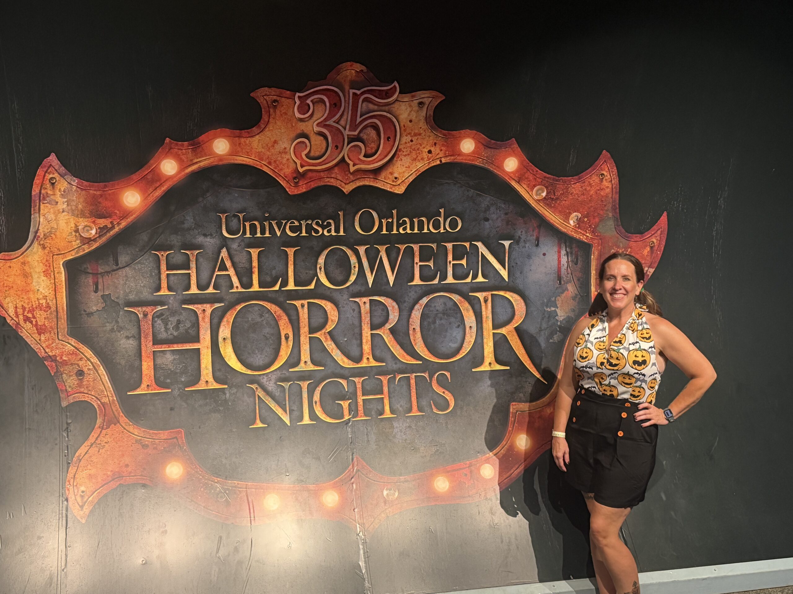 HHN expert and travel agent for Gallivanters Vacations at Halloween Horror Nights 35 at Universal Studios in Orlando FL